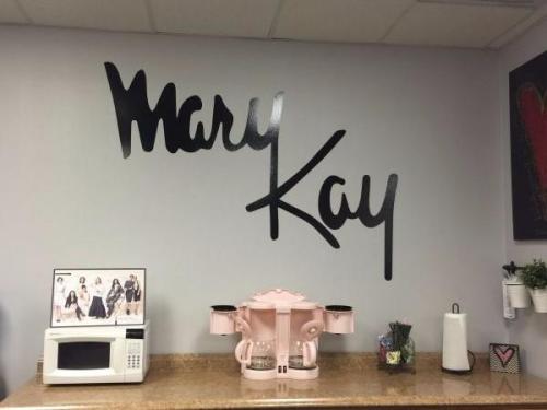 mary-kay-wall-graphic-2